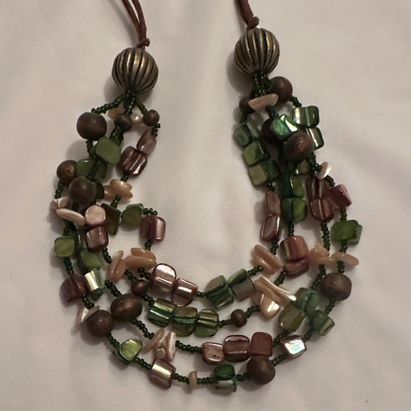 Source Unknown Green and Brown Beaded Necklace 22 Inches - Picture 2 of 2